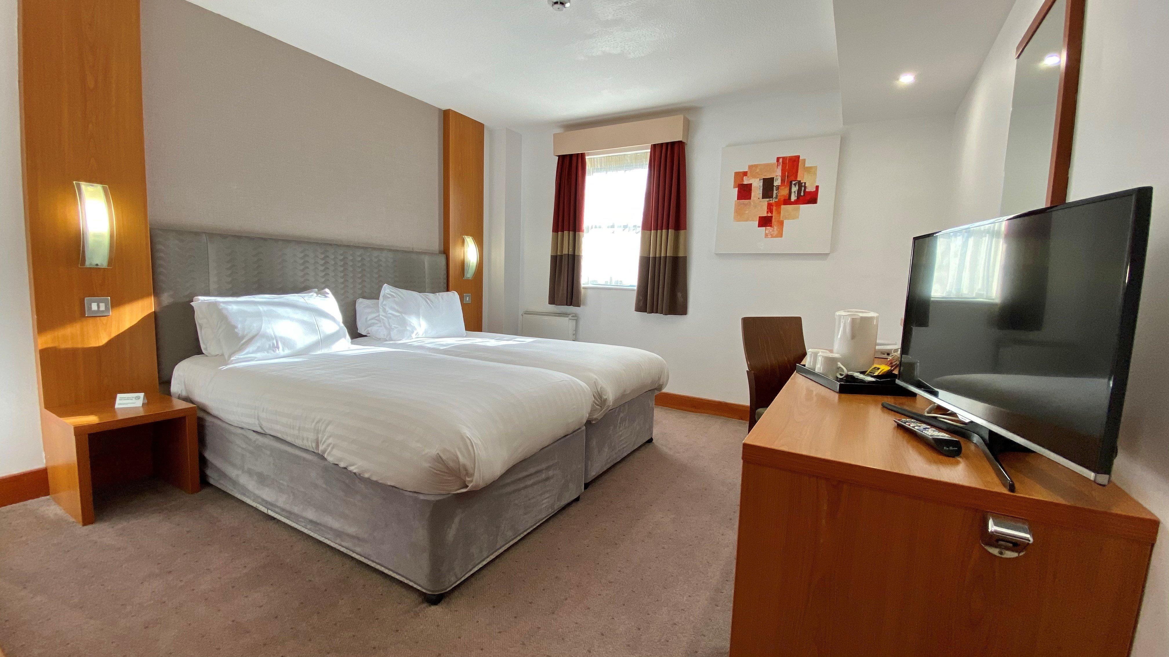 Holiday Inn Manchester - Central Park, An Ihg Hotel Exterior foto