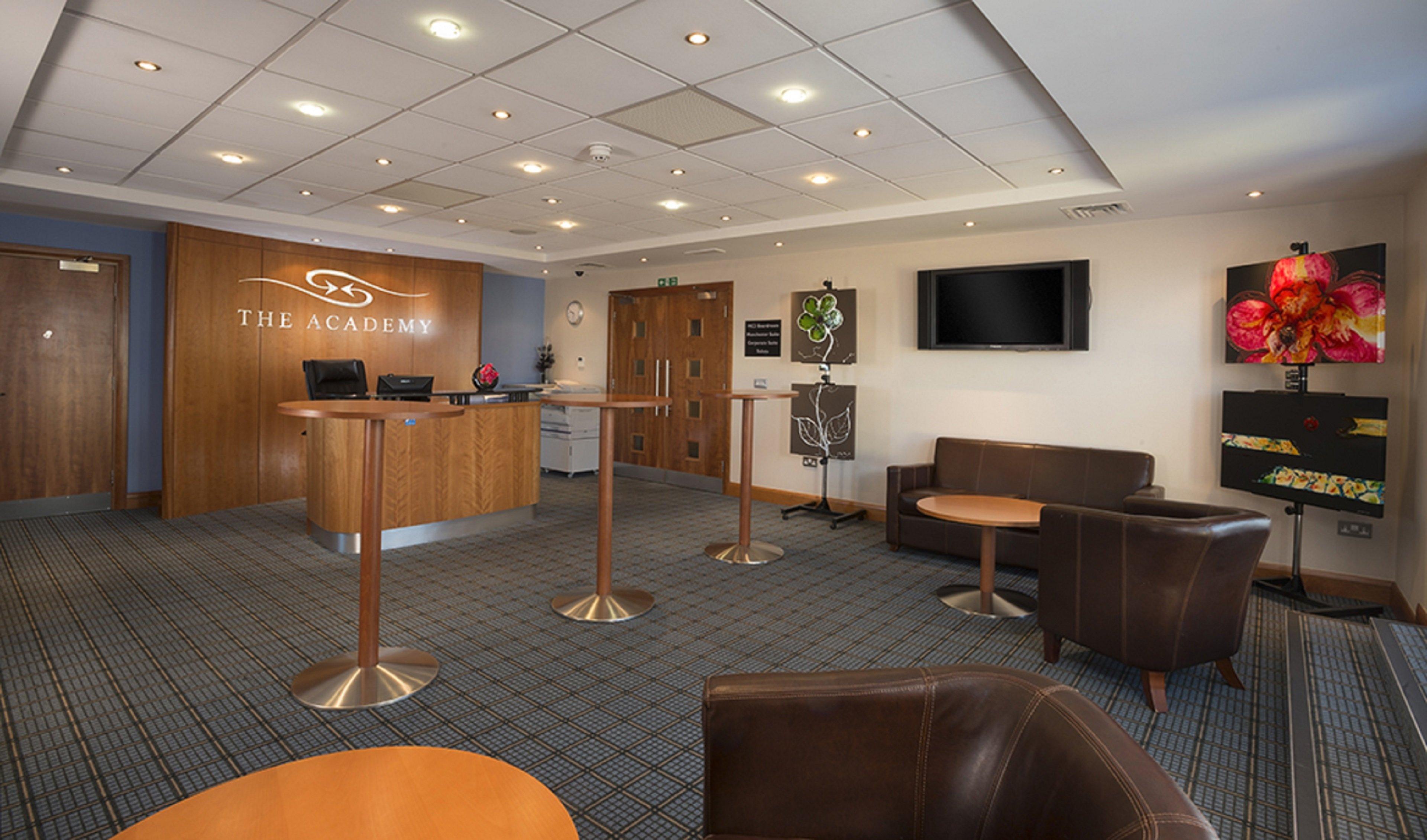Holiday Inn Manchester - Central Park, An Ihg Hotel Exterior foto